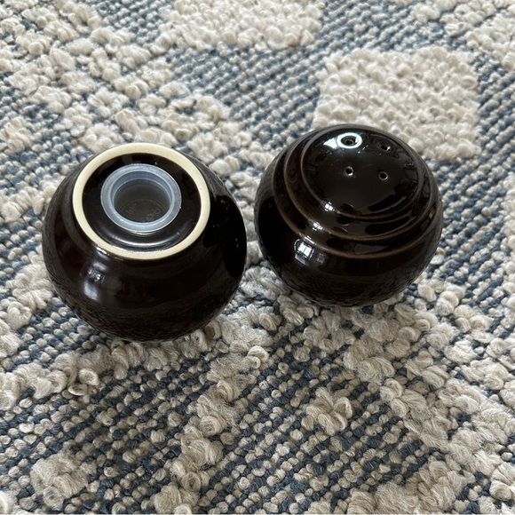 Vintage Dark Brown Ceramic Salt and Pepper Shaker Set - Picture 5 of 16